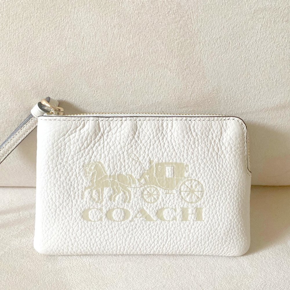 Coach Jes Corner Zip Wristlet - New!